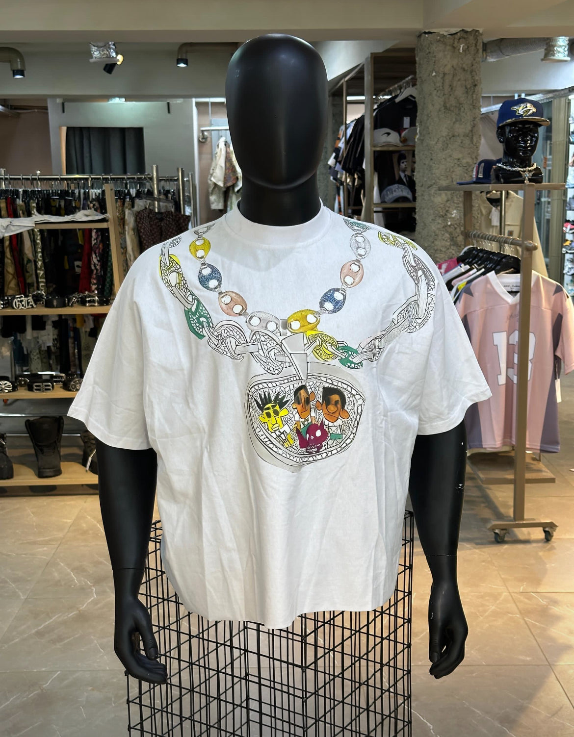 Chain Cartoon Pendant Graphic Tee