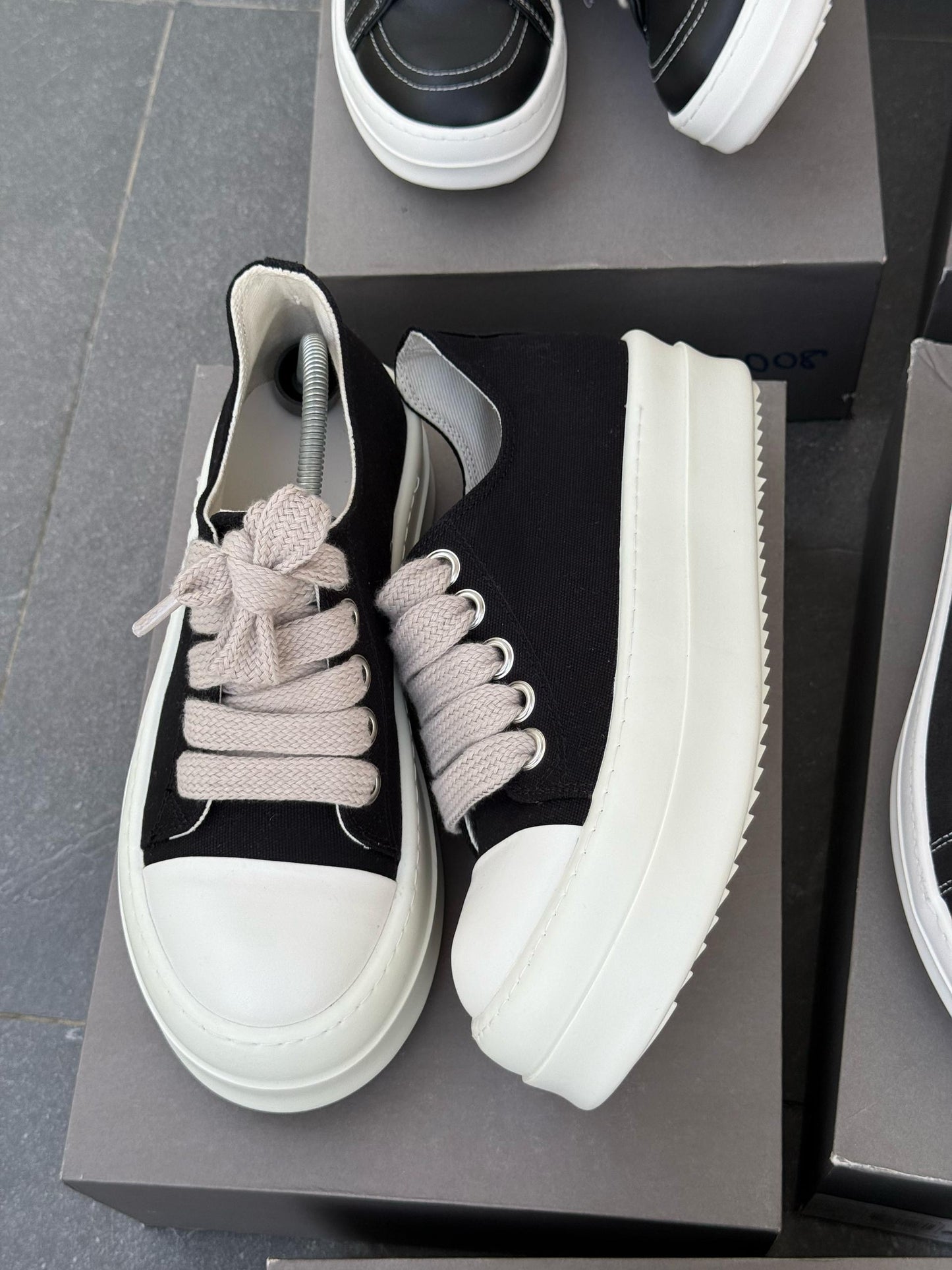 Rick Owens Leather Sneakers - B&W